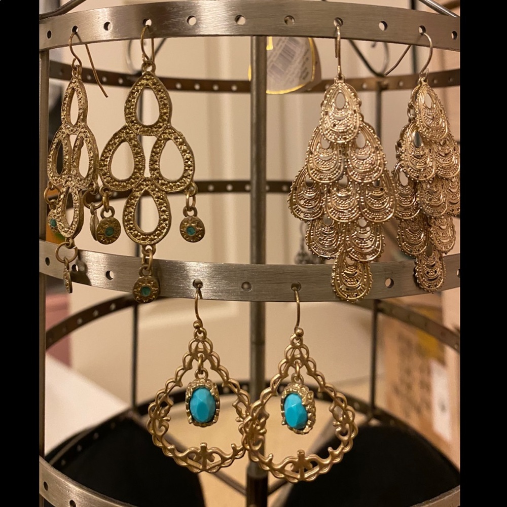Set of 3 dangle gold chandelier earrings